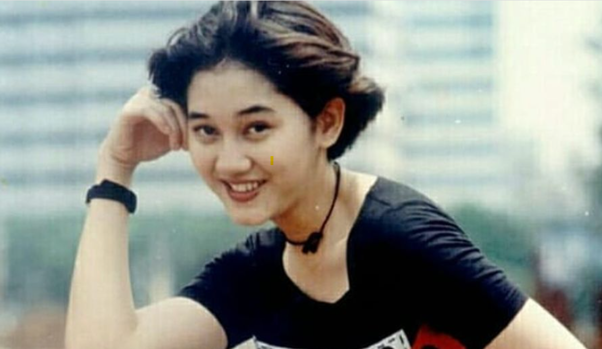 Biografi Nike Ardilla, Kisah Perjalanan Sang Ratu Rock Indonesia Yang Wafat Usia Muda, Terbaru Dan Update